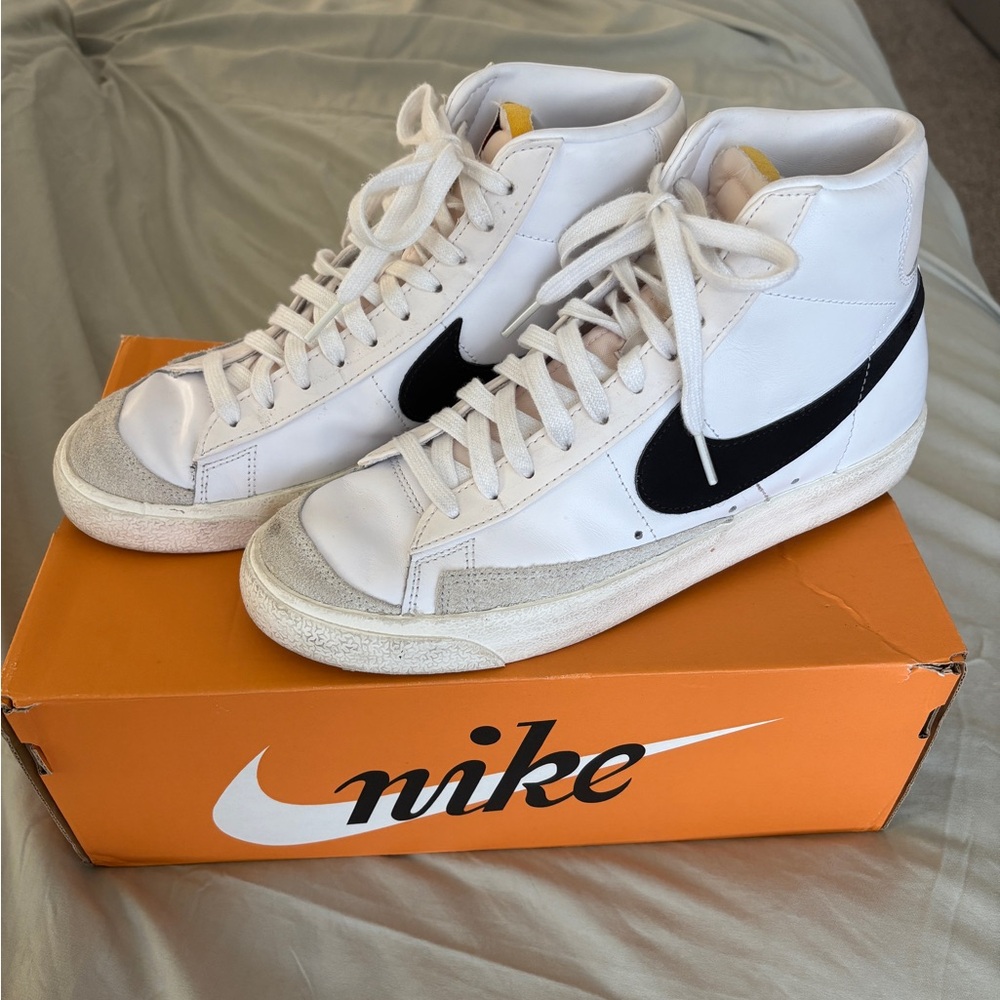 Nike Blazers size 9/7.5
